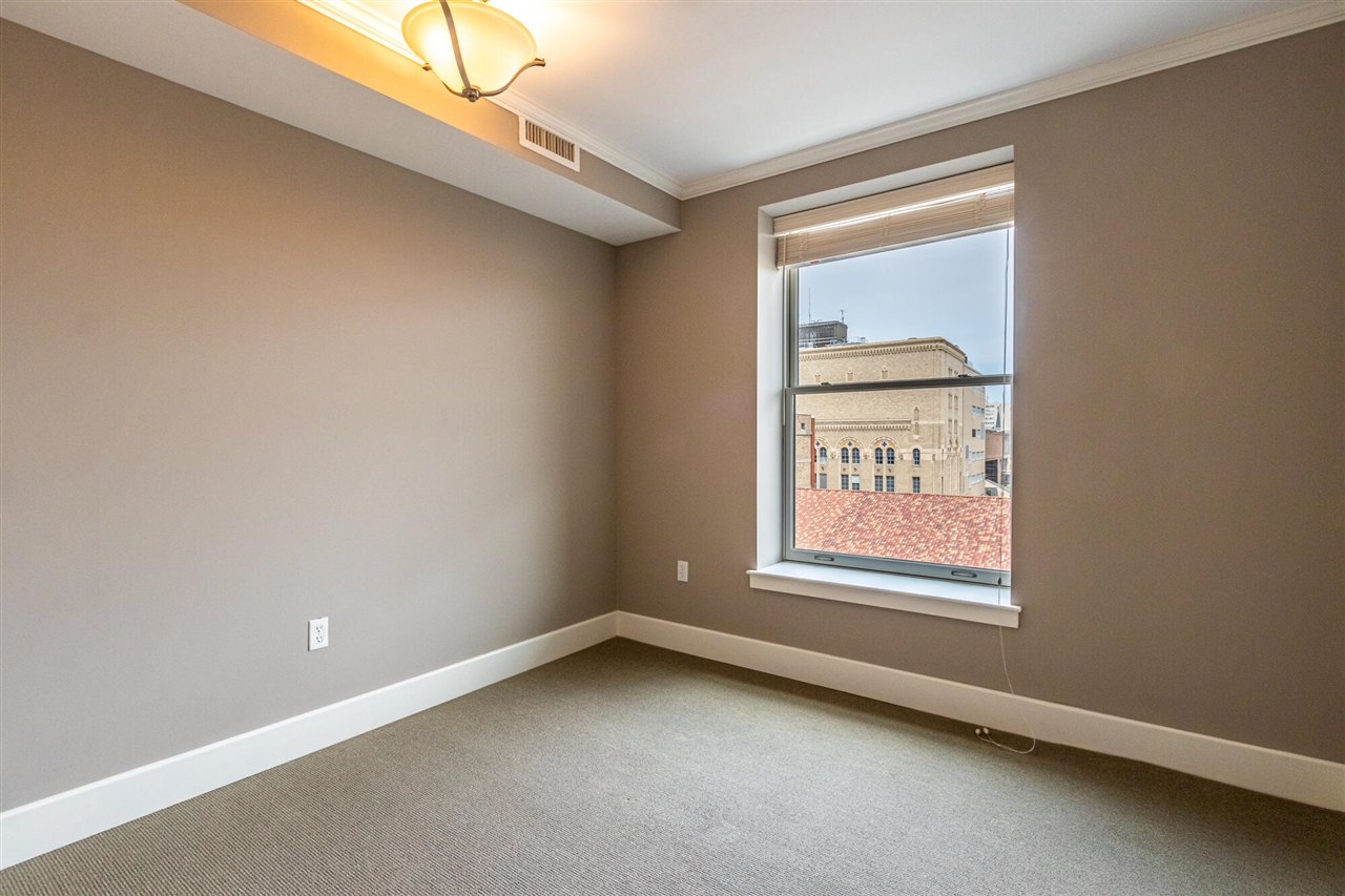 27 Library Street Northeast, Unit 804 Grand Rapids, MI 49503 - Photo 19 of 32