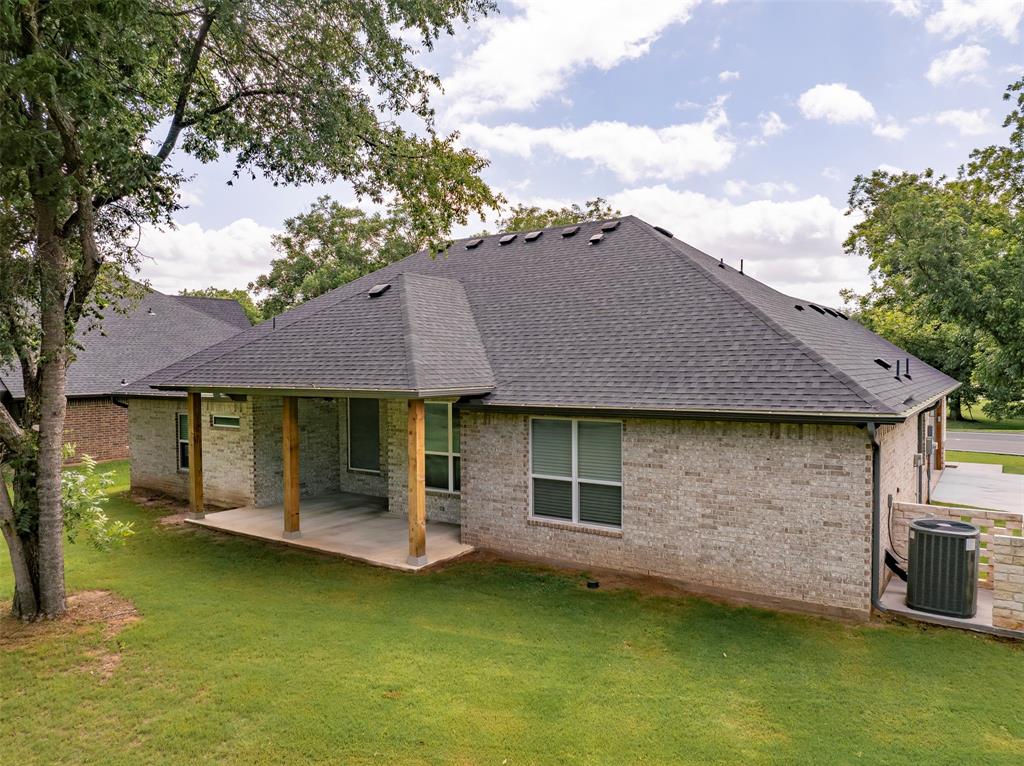 10301 Ravenswood Road Granbury, TX 76049 - Photo 6 of 38 Covered Patio