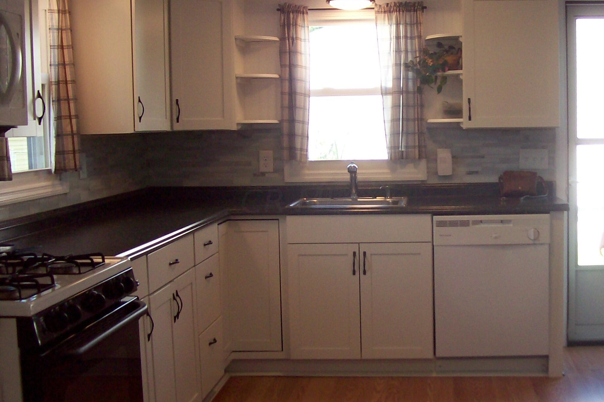 1780 Case Road Columbus, OH 43224 - Photo 12 of 26