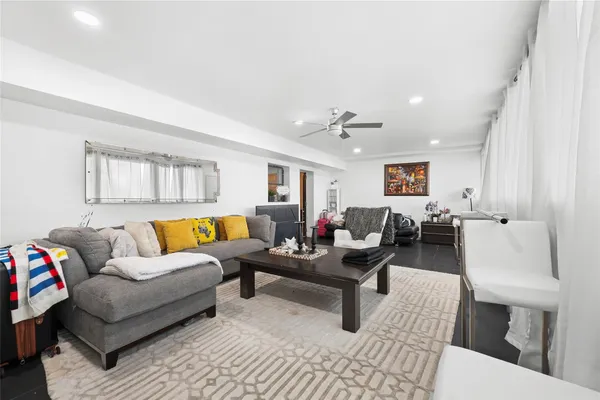 $2,599,999 | 4131 Northwest 99th Avenue, Coral Springs, FL 33065