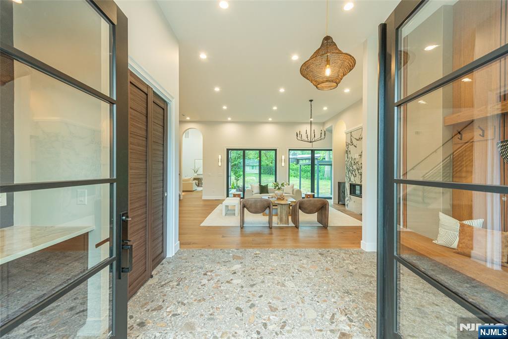 98 Haddenfield Road Clifton, NJ 07013 - Photo 2 of 50