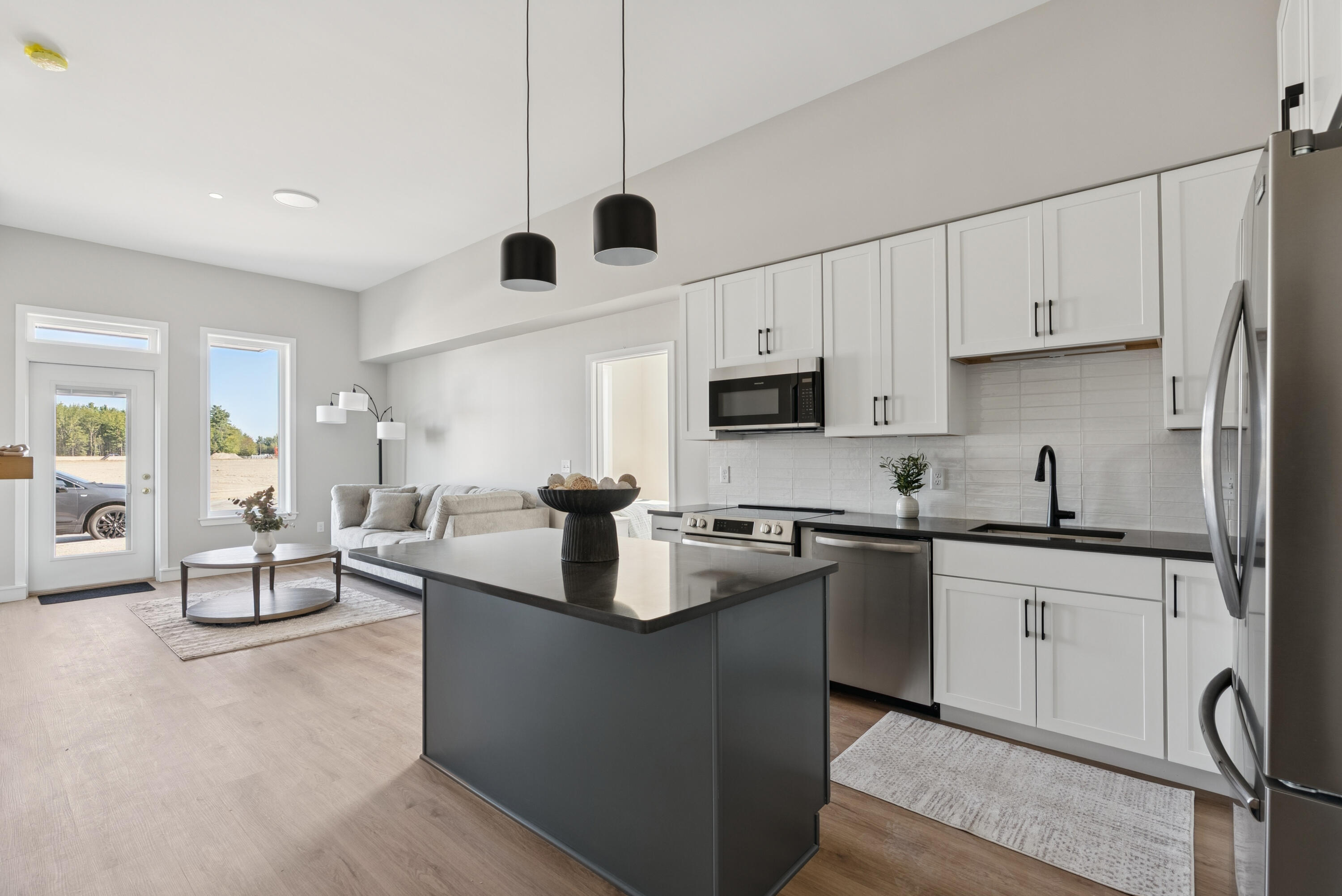 1 Cross Street, Unit 101 Scarborough, ME 04074 - Photo 11 of 49 DSC09387