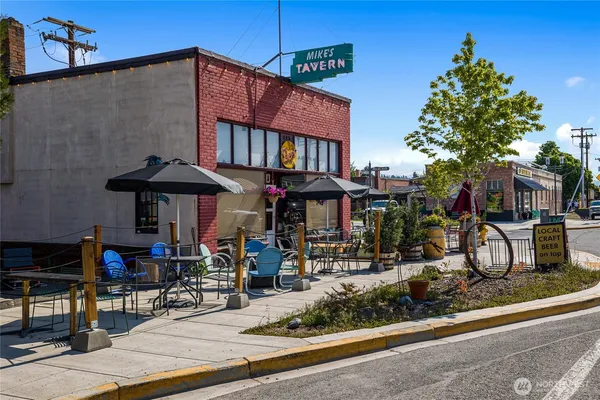 $260,950 | 202 East 3rd Street, Unit 215, Cle Elum, WA 98922