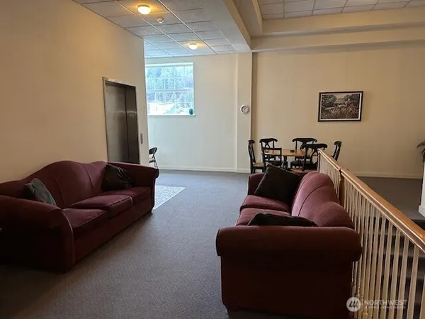 $260,950 | 202 East 3rd Street, Unit 215, Cle Elum, WA 98922