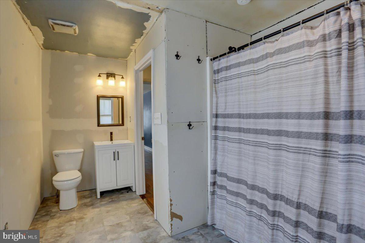 15643 Clear Spring Road Williamsport, MD 21795 - Photo 19 of 32 Gallery Image 19