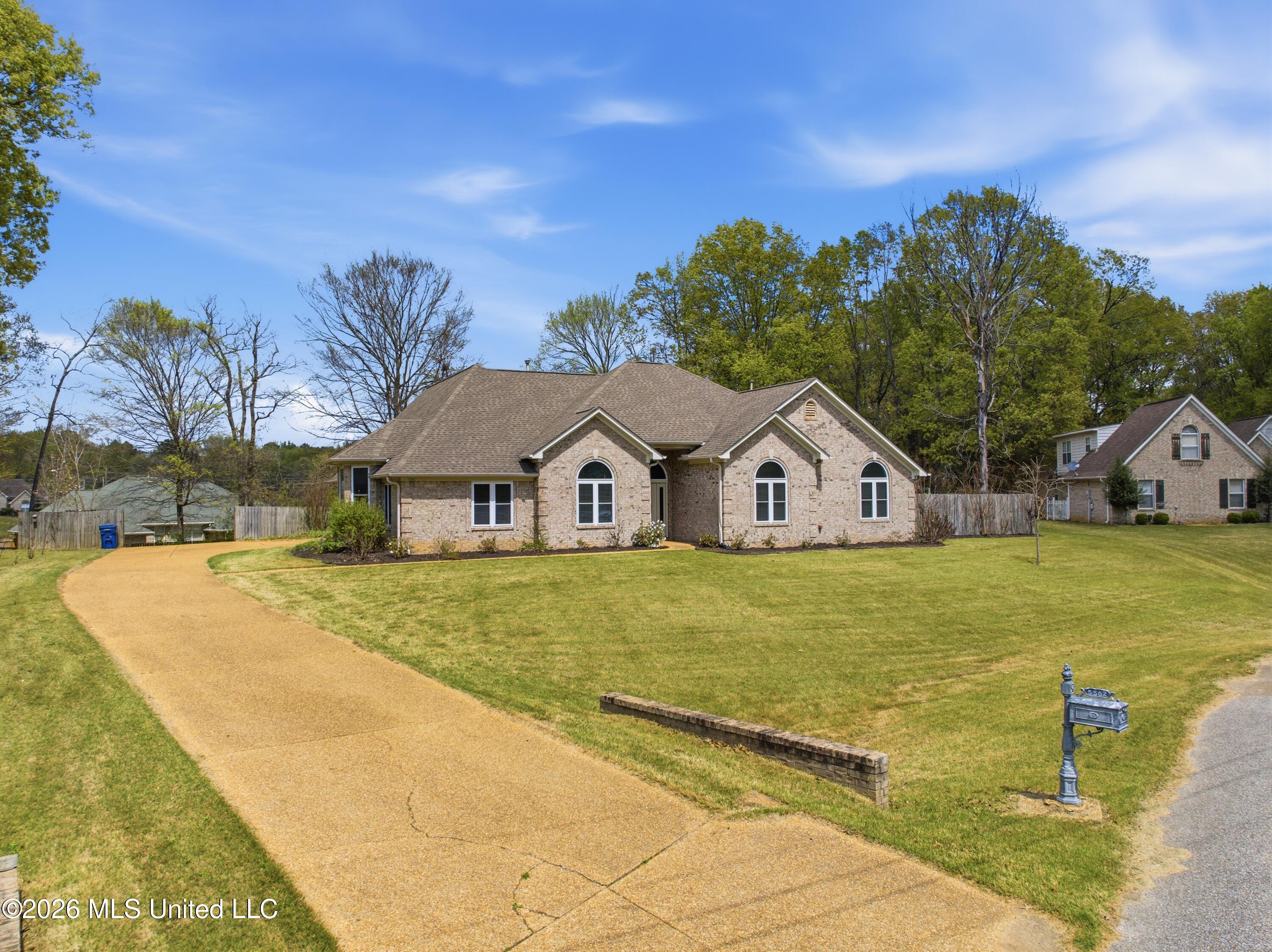 5562 Corey Cove Horn Lake, MS 38637 - Photo 2 of 41 DJI_0573