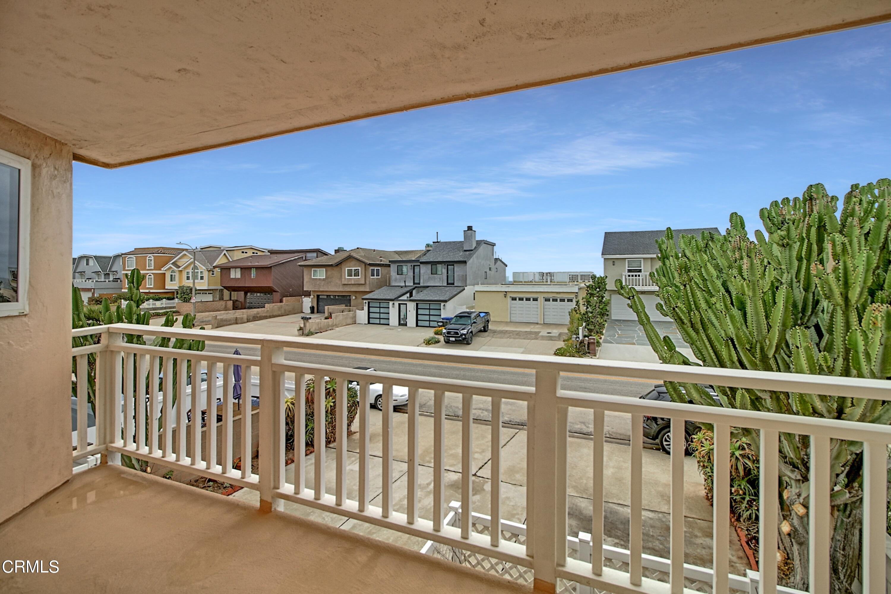 1516 Ocean Drive Oxnard, CA 93035 - Photo 14 of 42 010 - 2023-05-23T143105.774