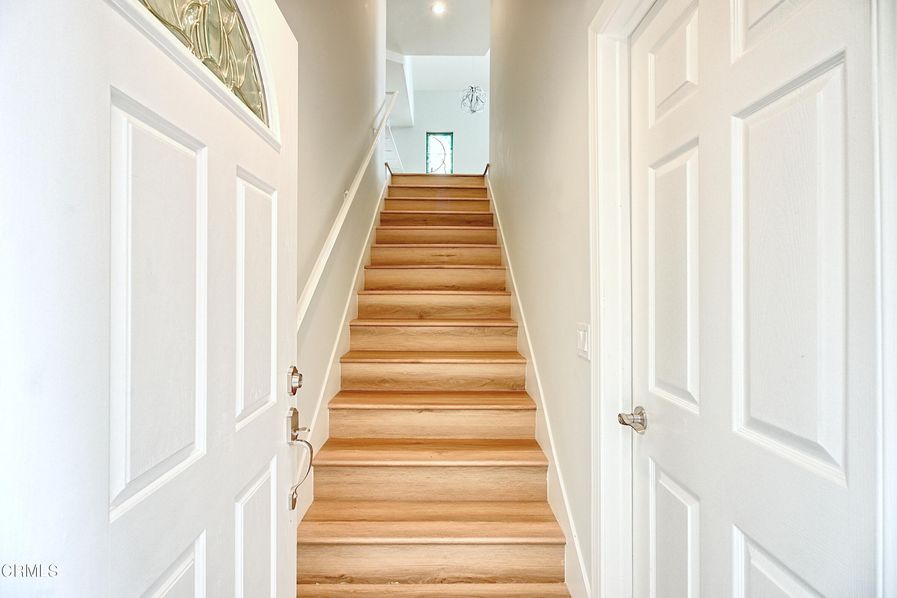 1516 Ocean Drive Oxnard, CA 93035 - Photo 3 of 42 000 - 2023-05-25T215954.623