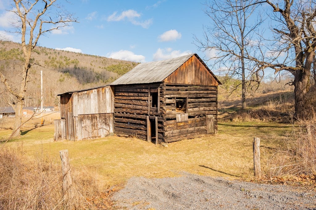 2247 Hunting Camp Road Bastian, VA 24314 - Photo 67 of 71 Gallery Image 67