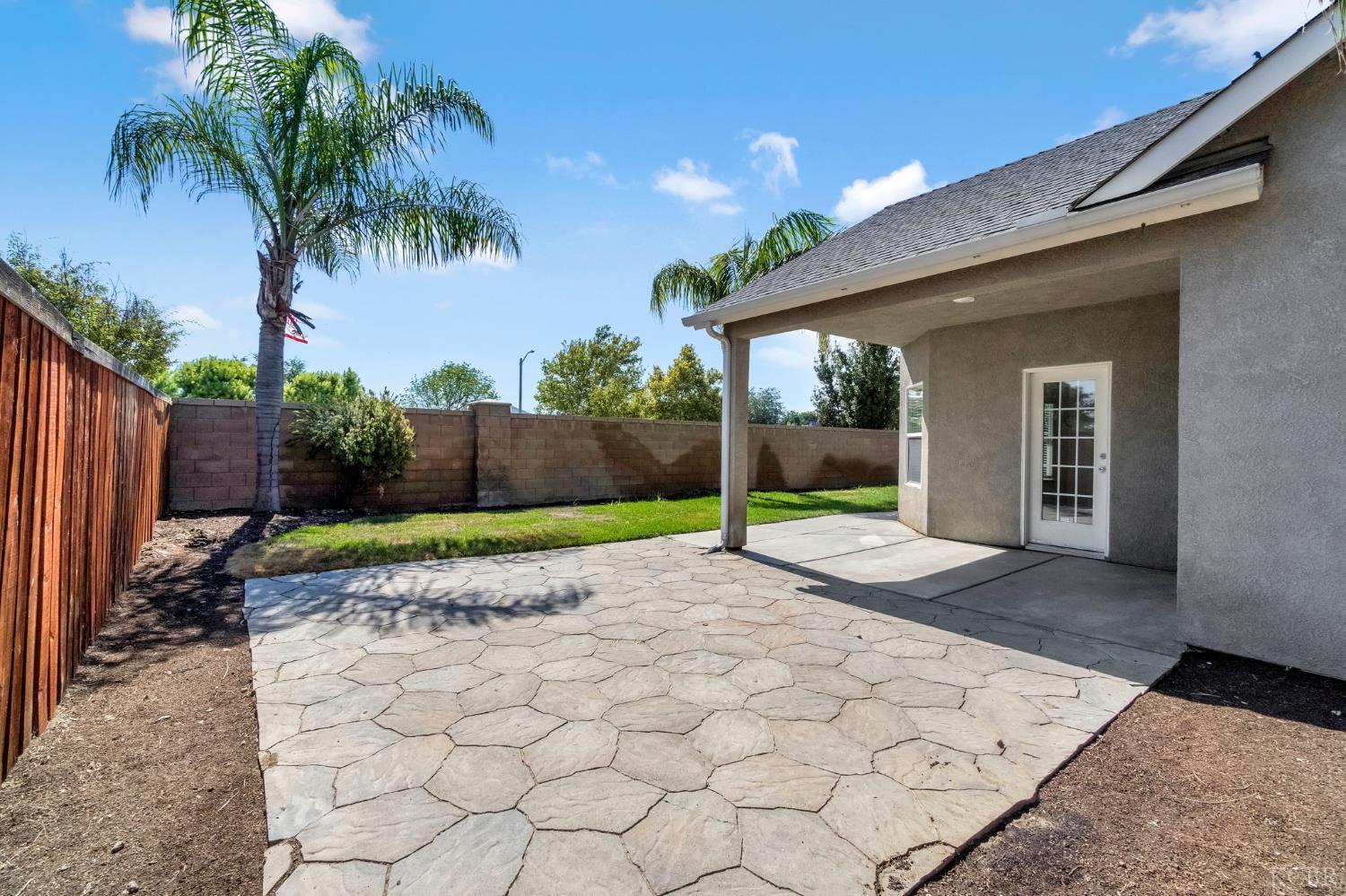988 Privilege Way Lemoore, CA 93245 - Photo 38 of 45 Gallery Image 38