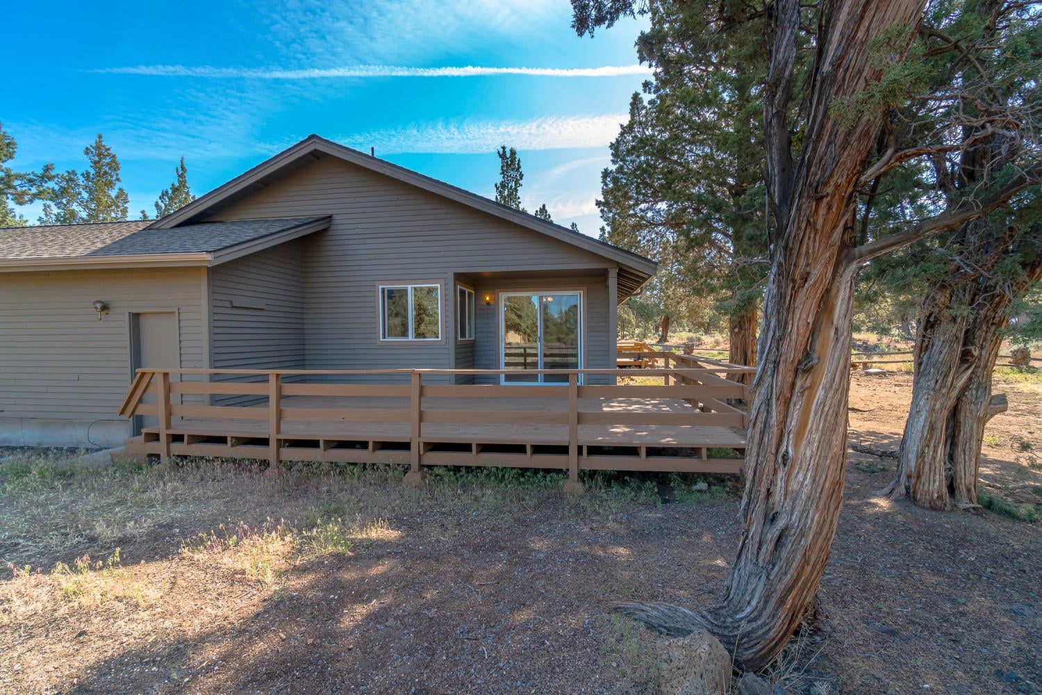 64597 McGrath Road Bend, OR 97701 - Photo 25 of 40 64597-006
