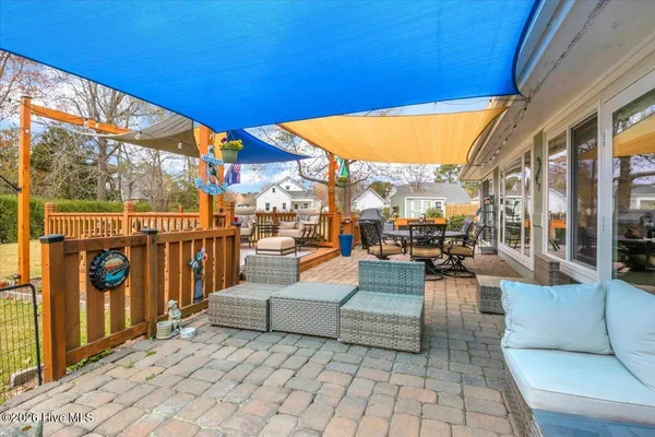 $480,000 | 104 Greenview Court, Hampstead, NC 28443