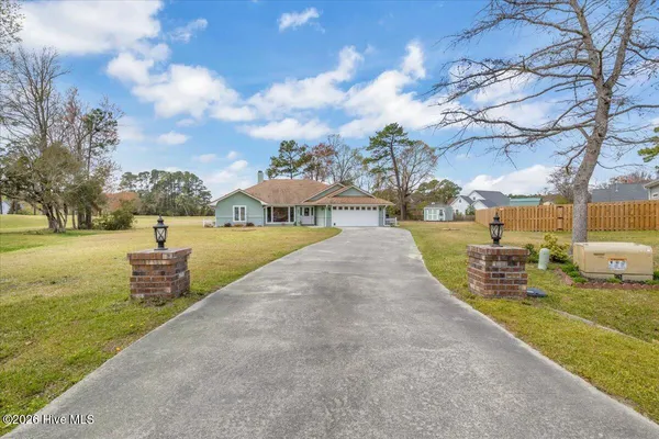 $480,000 | 104 Greenview Court, Hampstead, NC 28443