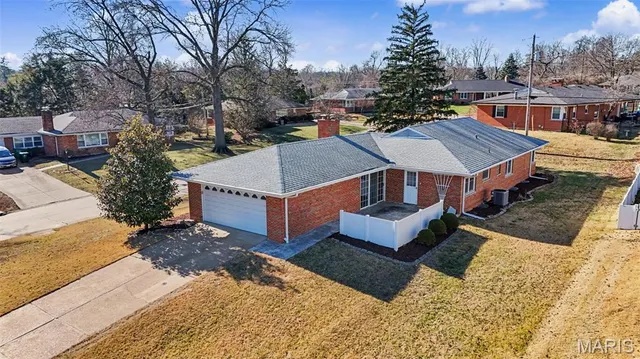 $545,000 | 1400 Norman Place, Warson Woods, MO 63122