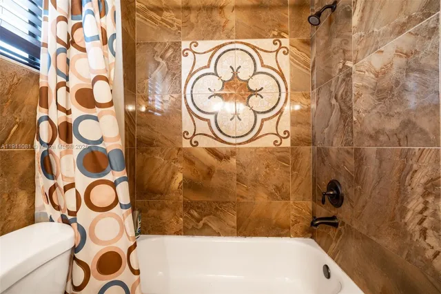 $549,999 | 722 Northwest 170th Street, Miami Gardens, FL 33169