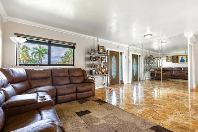 $549,999 | 722 Northwest 170th Street, Miami Gardens, FL 33169