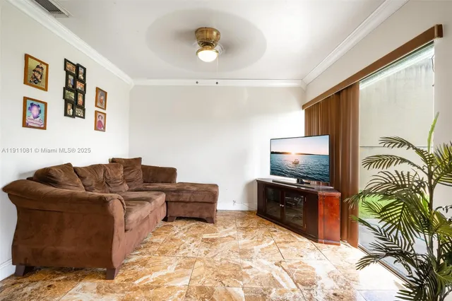 $549,999 | 722 Northwest 170th Street, Miami Gardens, FL 33169