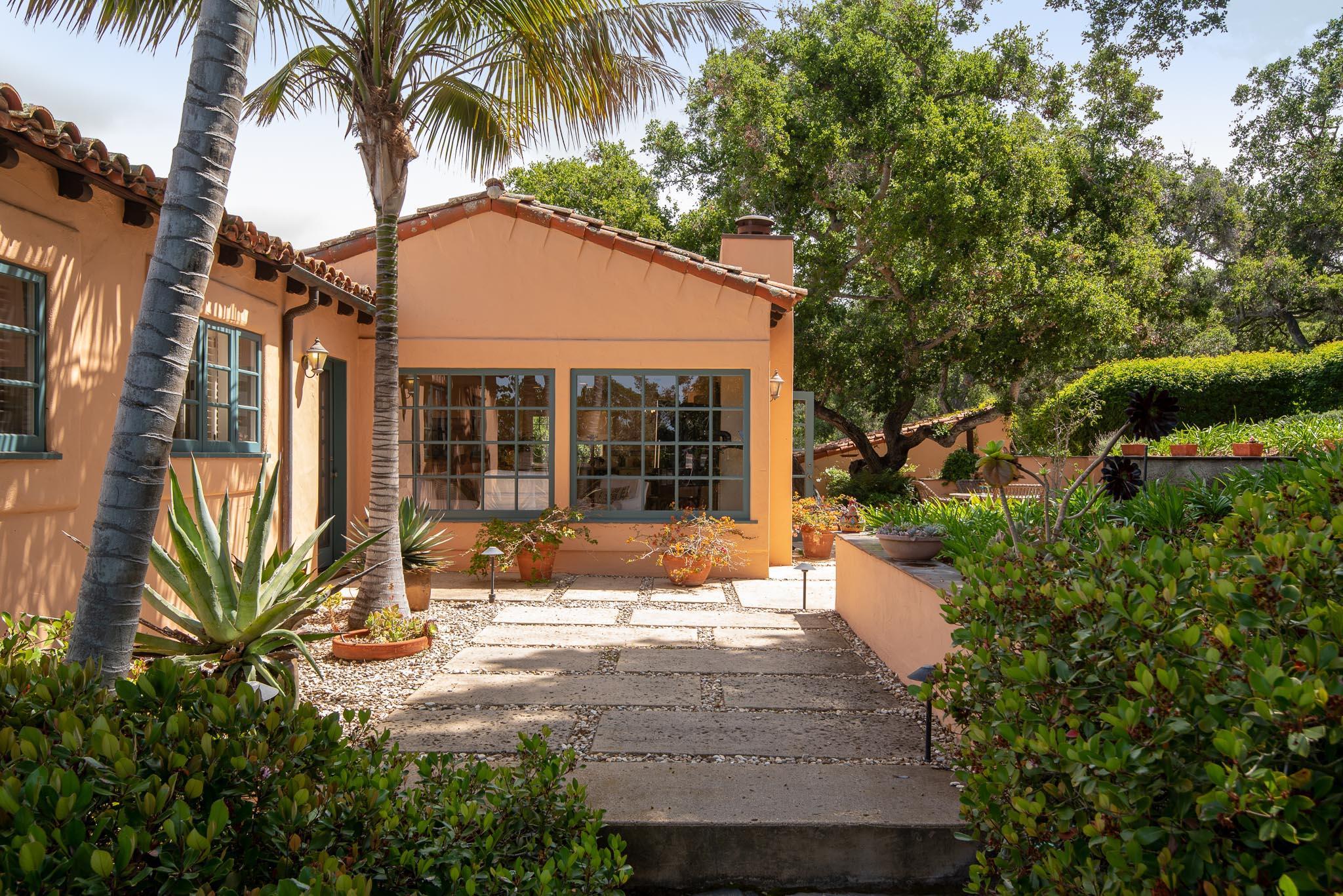 4035 Ramitas Road Santa Barbara, CA 93110 - Photo 29 of 34 Backyard Area
