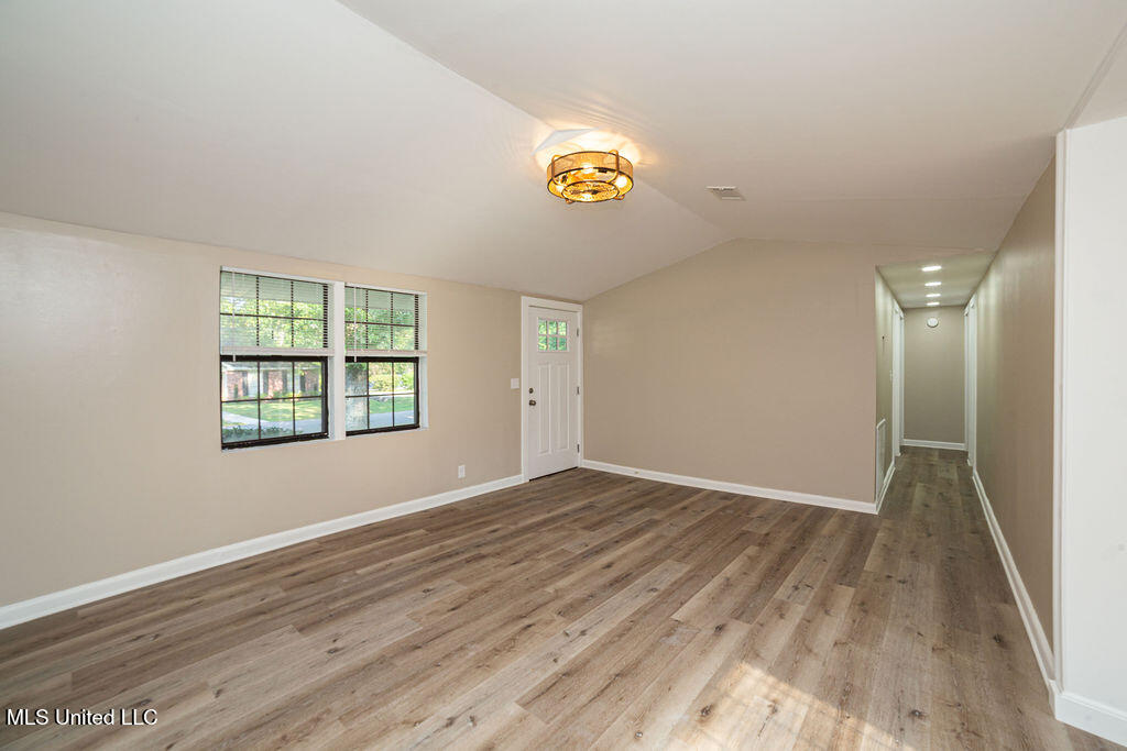 10828 Haena Court Diamondhead, MS 39525 - Photo 7 of 13 LIVING ROOM