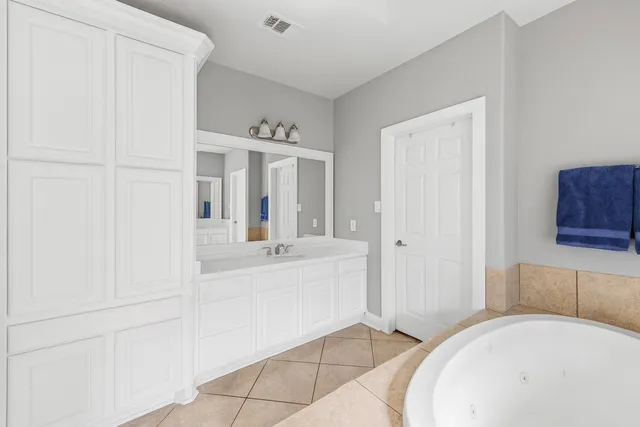 $600,000 | 11601 King George Court, Montgomery, TX 77316