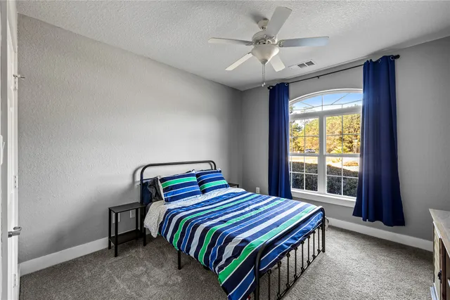 $600,000 | 11601 King George Court, Montgomery, TX 77316