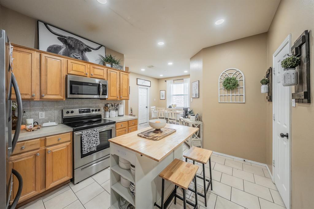 9032 Saratoga Road Fort Worth, TX 76244 - Photo 13 of 37