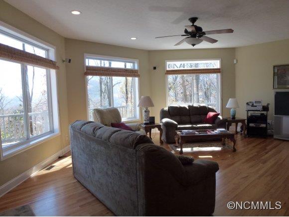 144 Wedgewood Road Waynesville, NC 28785 - Photo 4 of 24 Gallery Image 4