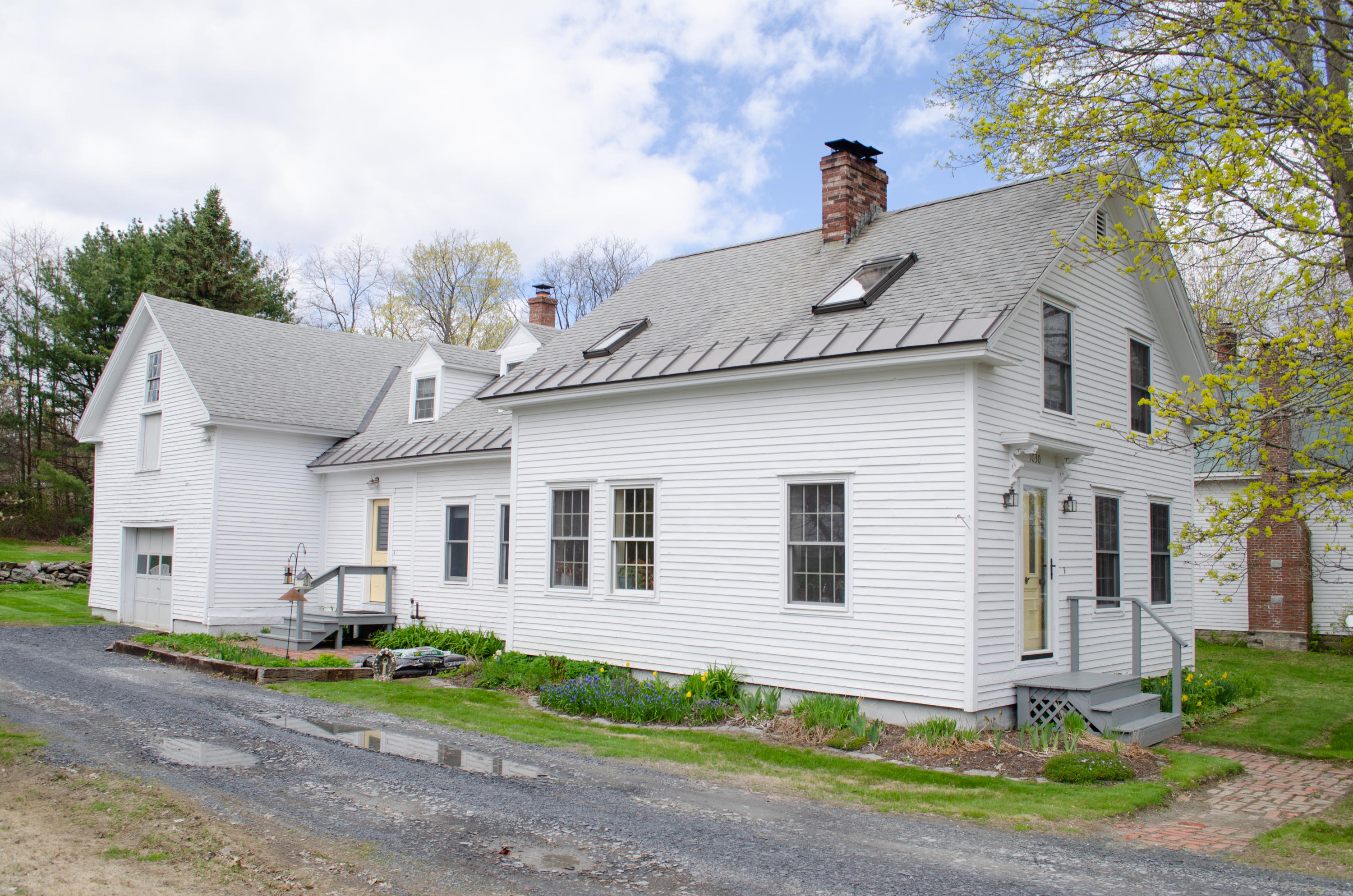1030 Main Street Bangor, ME 04401 - Photo 1 of 27 Front of Home