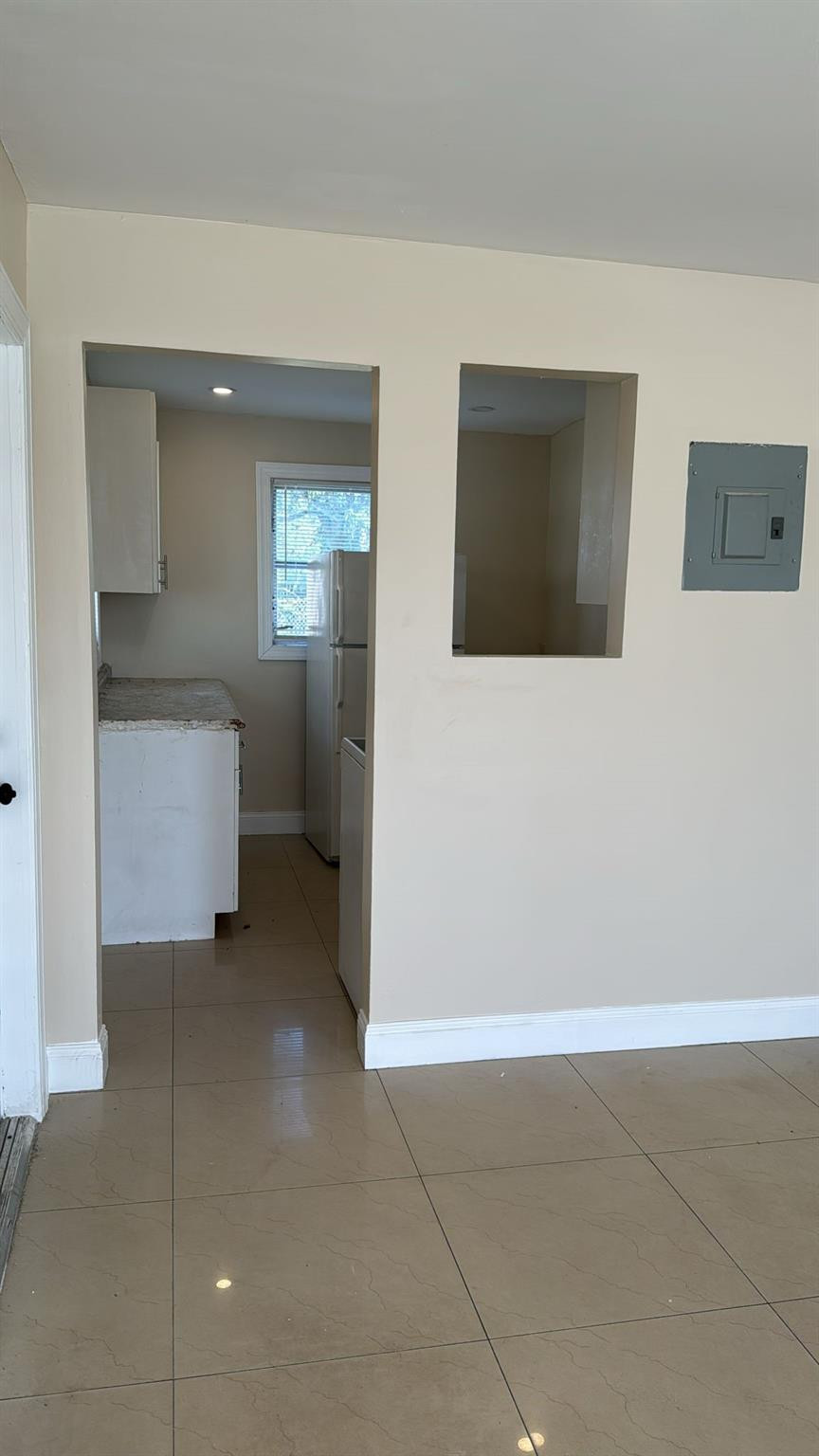 3734 Avenue South Riviera Beach, FL 33404 - Photo 9 of 13 Photo 9