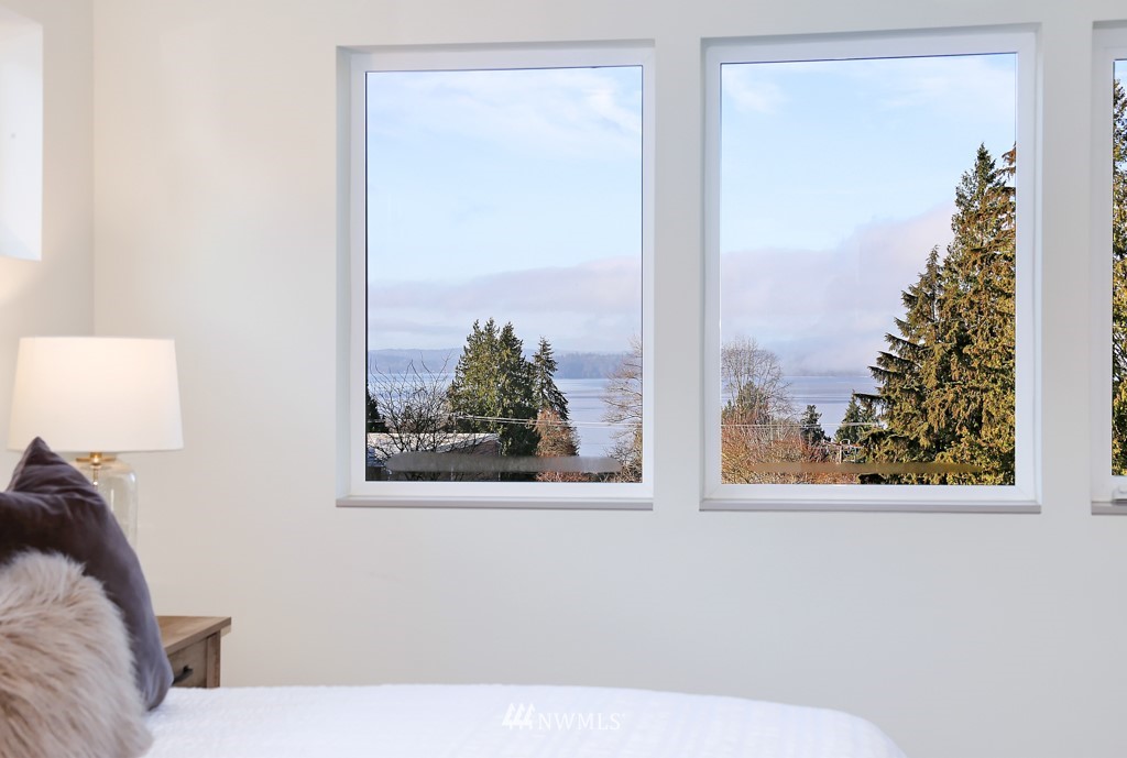 4307 Southwest Frontenac Street, Unit B Seattle, WA 98136 - Photo 13 of 19 Gallery Image 13