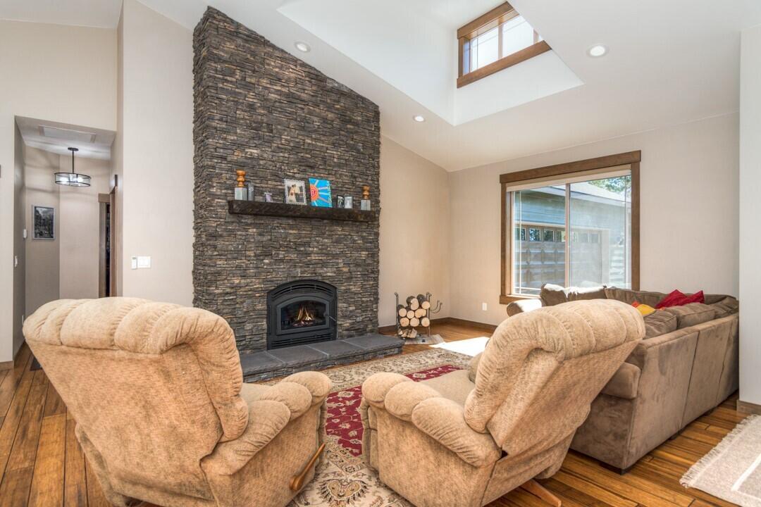 55085 Jackpine Way Bend, OR 97707 - Photo 10 of 36 thumbnail_Jackpine wya 55085 (12 of 40)