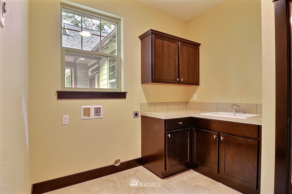 10991 Banner Road Southeast Olalla, WA 98359 - Photo 12 of 13 Gallery Image 12