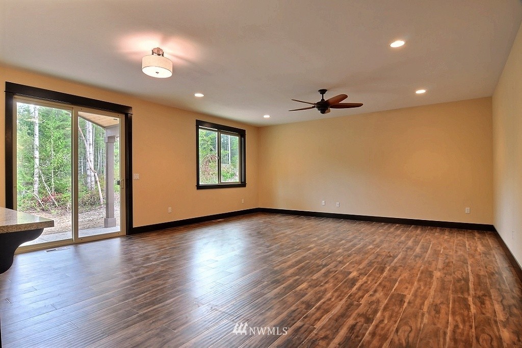 10991 Banner Road Southeast Olalla, WA 98359 - Photo 5 of 13 Gallery Image 5