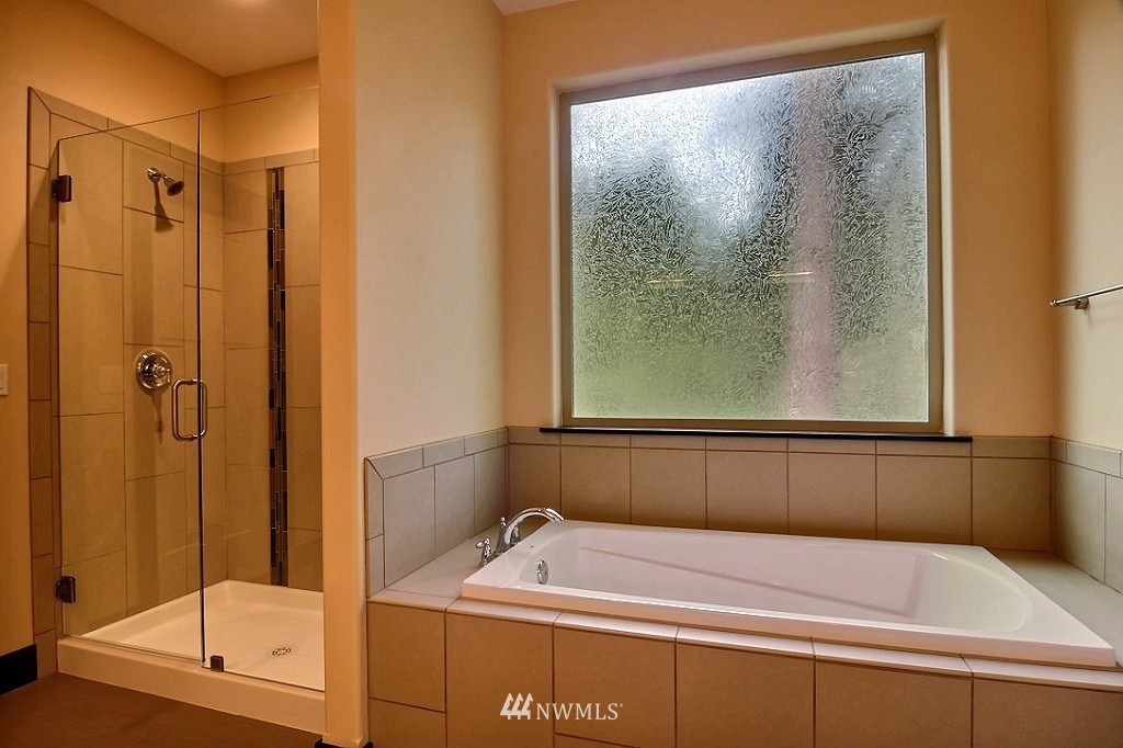 10991 Banner Road Southeast Olalla, WA 98359 - Photo 7 of 13 Gallery Image 7