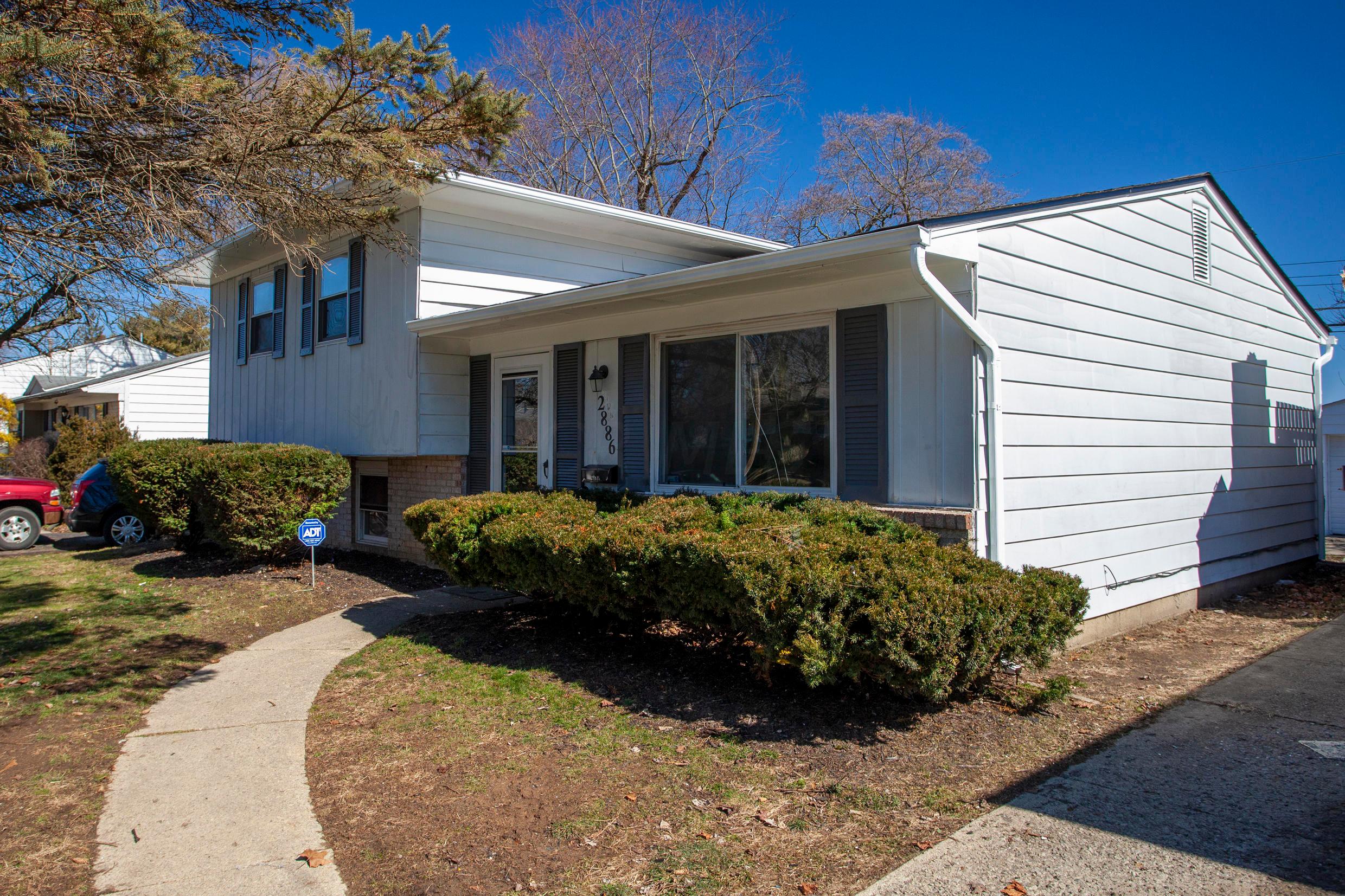 2886 Fleet Road Columbus, OH 43232 - Photo 2 of 26 Gallery Image 2