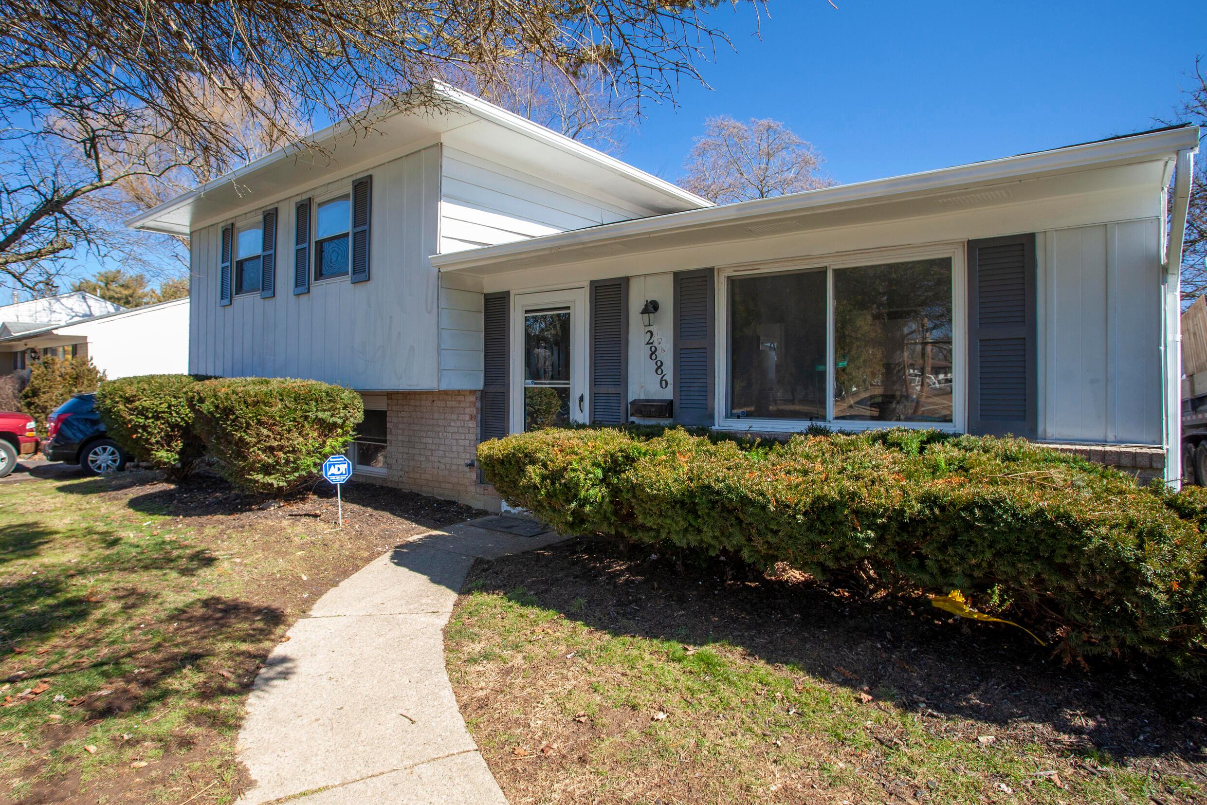 2886 Fleet Road Columbus, OH 43232 - Photo 3 of 26 Gallery Image 3