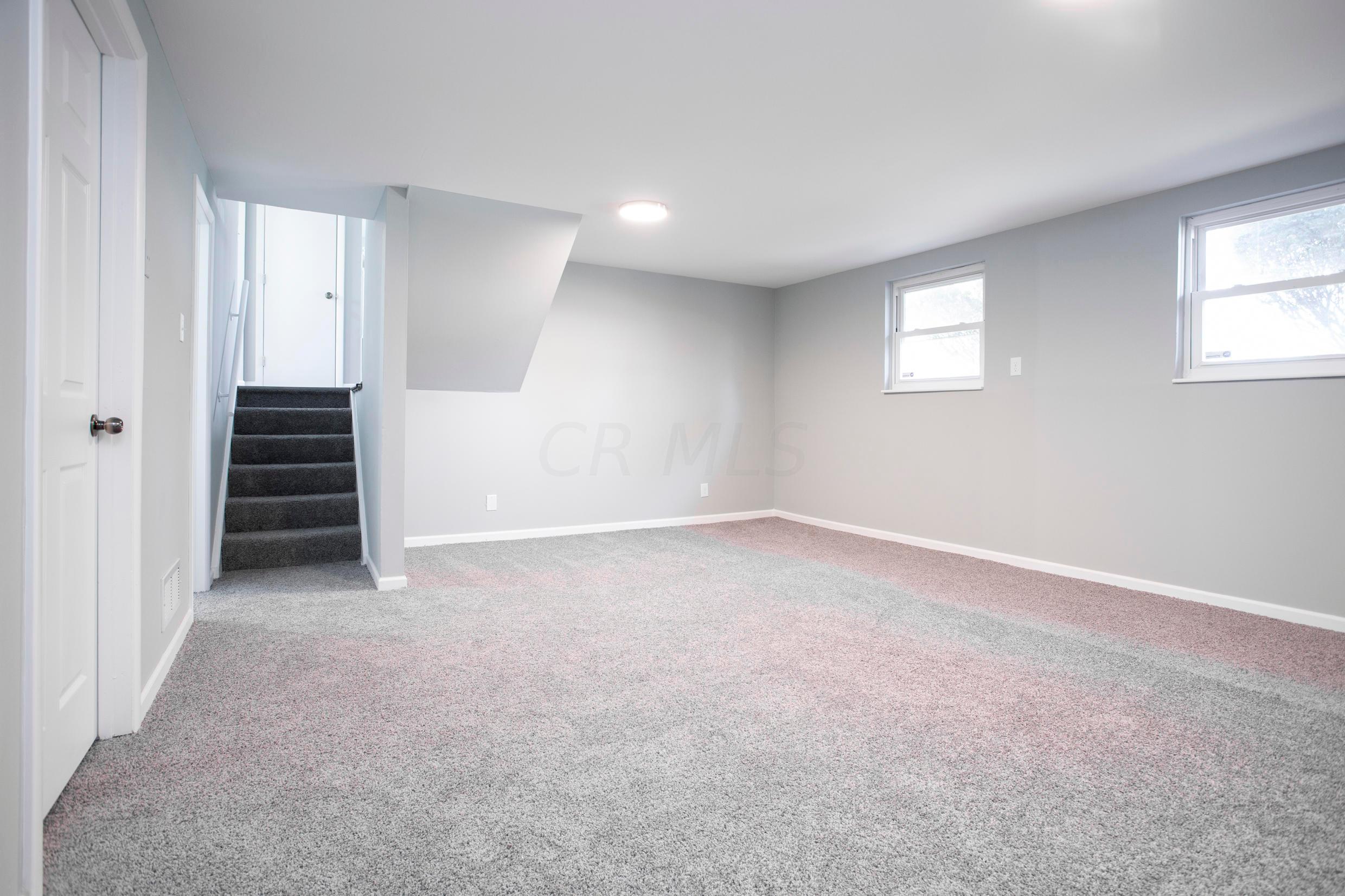 2886 Fleet Road Columbus, OH 43232 - Photo 9 of 26 Gallery Image 9