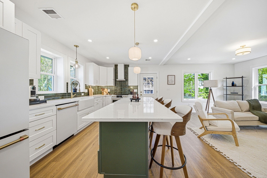 54 Rangeley Road, Unit 2 Newton, MA 02465 - Photo 13 of 40 Gallery Image 13