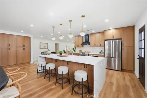 $1,249,000 | 4806 Canehill Avenue, Lakewood, CA 90713