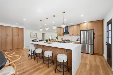 $1,249,000 | 4806 Canehill Avenue, Lakewood, CA 90713
