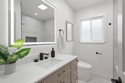$1,249,000 | 4806 Canehill Avenue, Lakewood, CA 90713