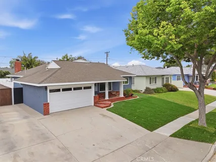 $1,249,000 | 4806 Canehill Avenue, Lakewood, CA 90713