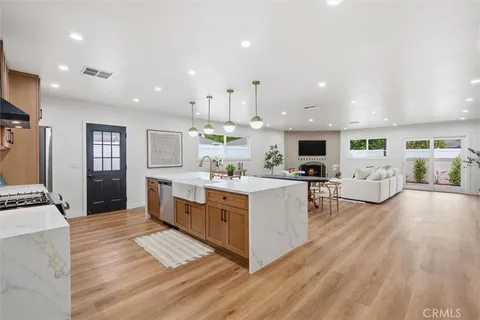 $1,249,000 | 4806 Canehill Avenue, Lakewood, CA 90713