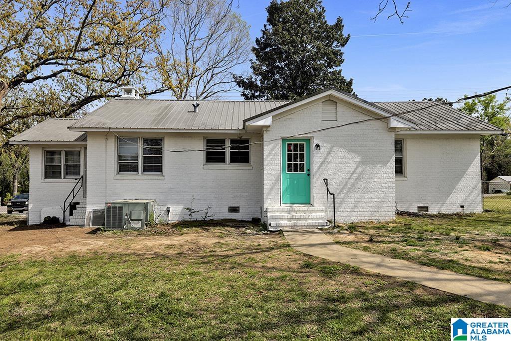 5534 Saks Road Anniston, AL 36206 - Photo 2 of 44