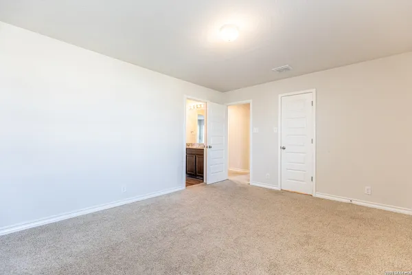 $2,500 | 13811 Newman Stage, San Antonio, TX 78254