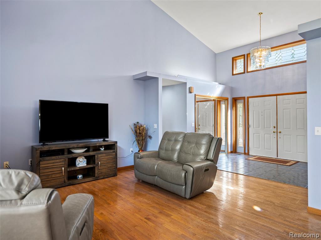 7286 Pine Knob Road Clarkston, MI 48348 - Photo 15 of 71