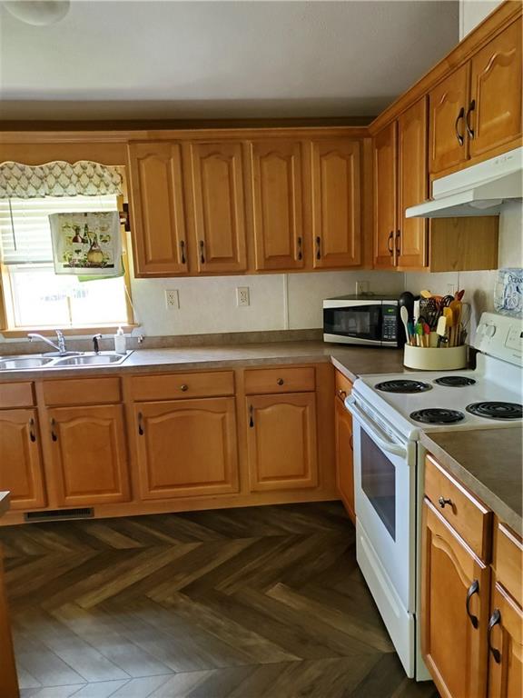 226 Byers Lane Rector, PA 15677 - Photo 4 of 16 Gallery Image 4
