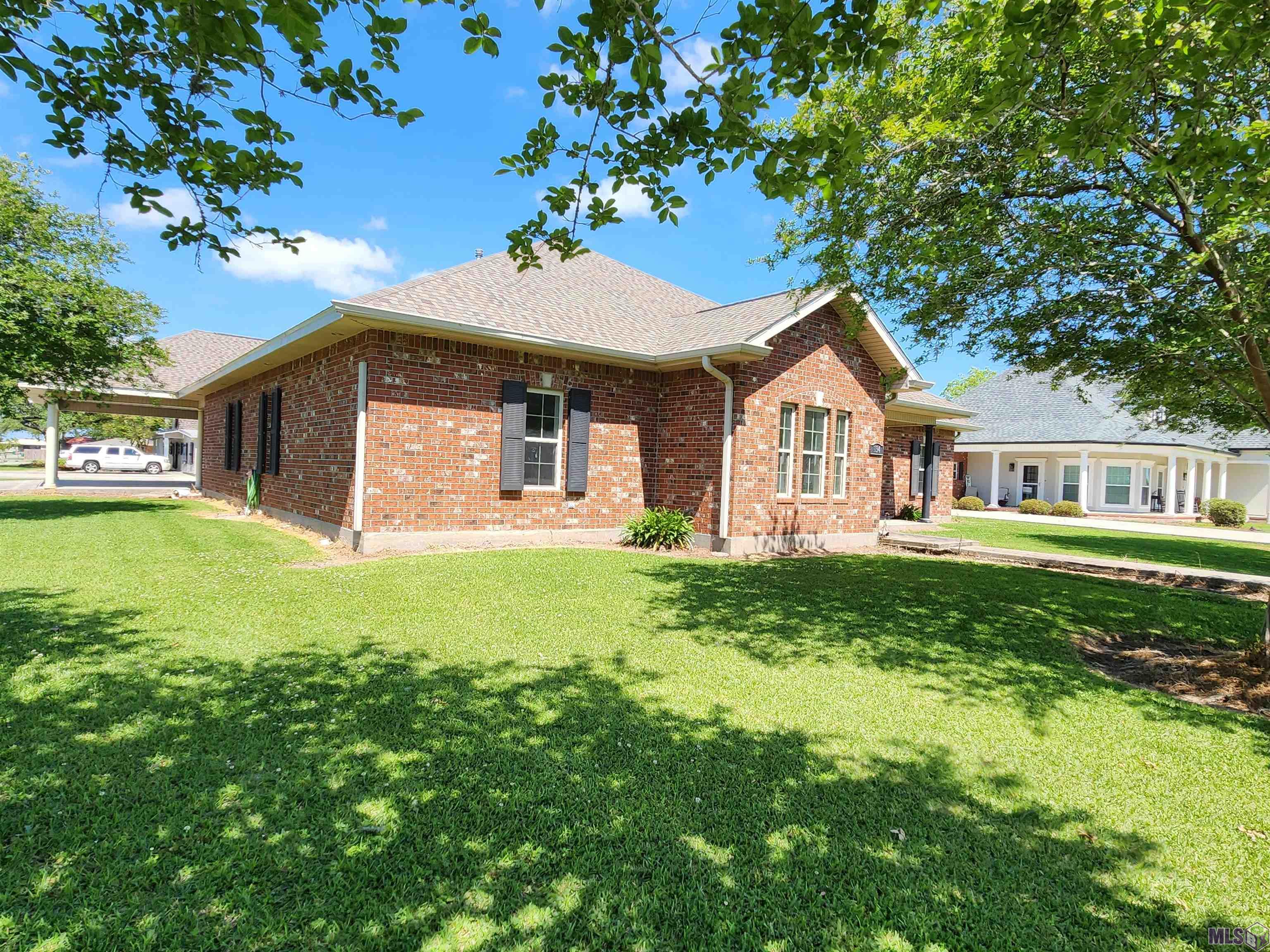 134 Octavia Street Larose, LA 70373 - Photo 3 of 36