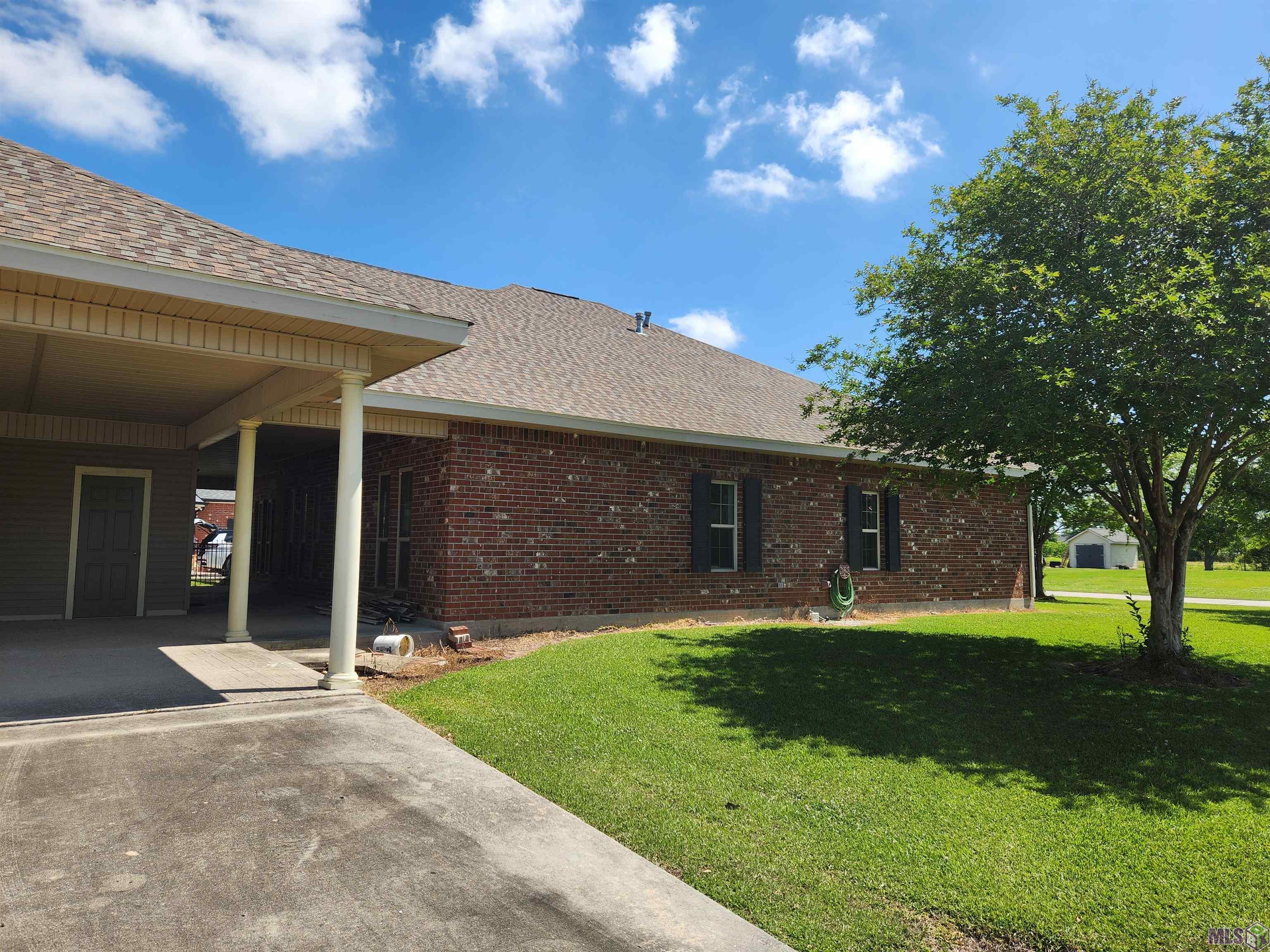 134 Octavia Street Larose, LA 70373 - Photo 4 of 36
