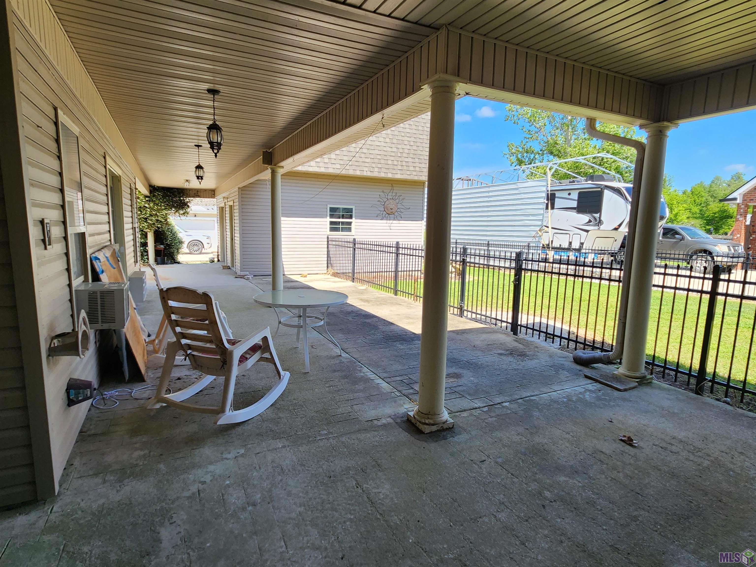 134 Octavia Street Larose, LA 70373 - Photo 9 of 36
